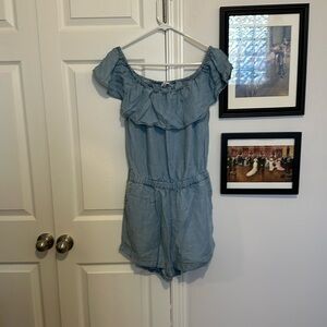 Splendid Off Shoulder Light Blue Chambray Denim Romper Size L